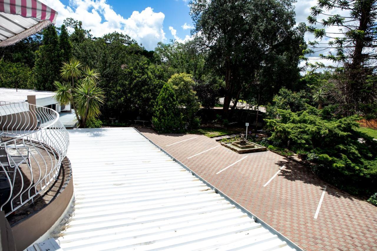 Woodpecker Guesthouse Фиксбург Екстериор снимка