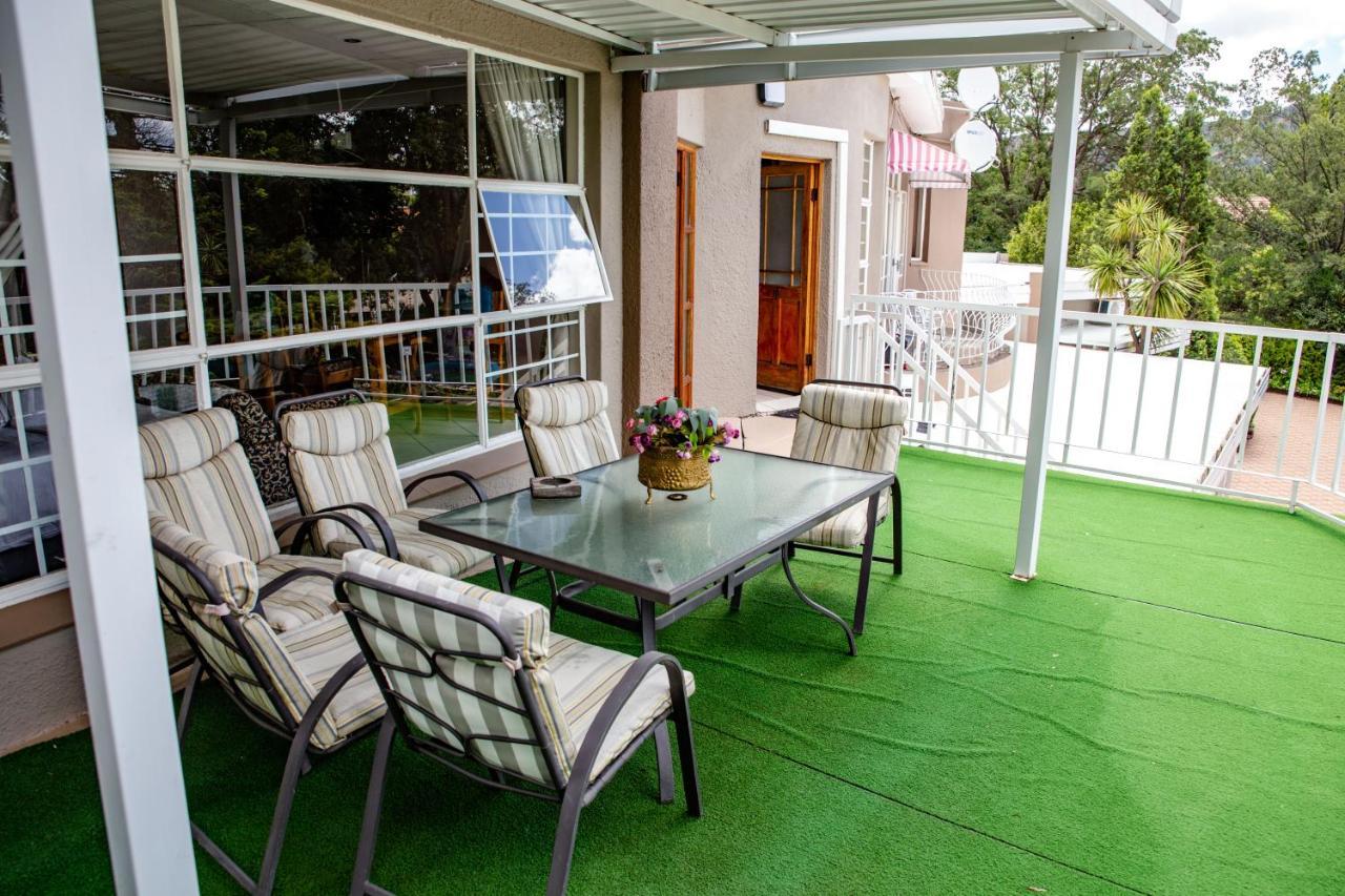Woodpecker Guesthouse Фиксбург Екстериор снимка